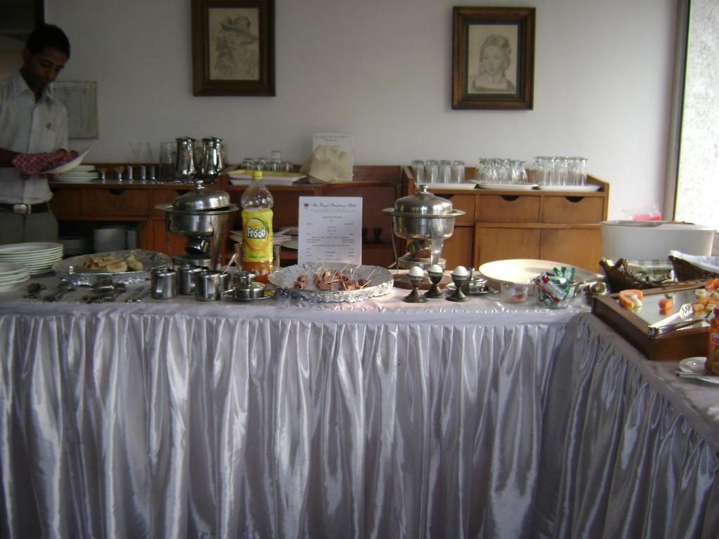 The Royal Residency Hotel New Delhi Phòng bức ảnh