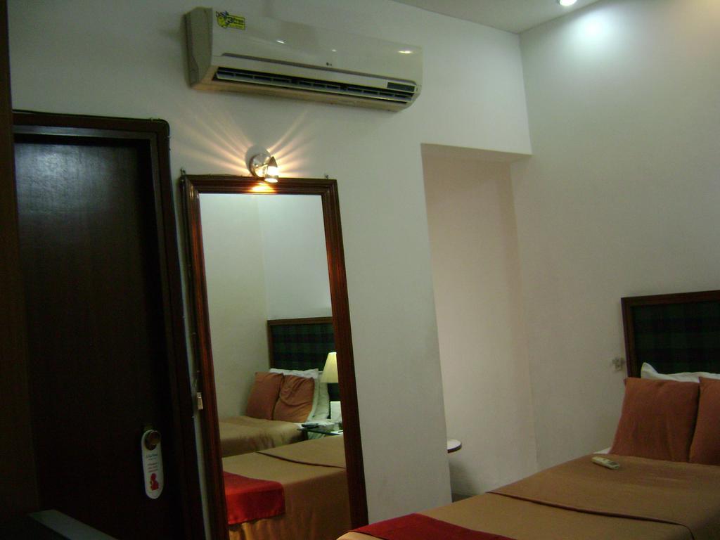 The Royal Residency Hotel New Delhi Ngoại thất bức ảnh